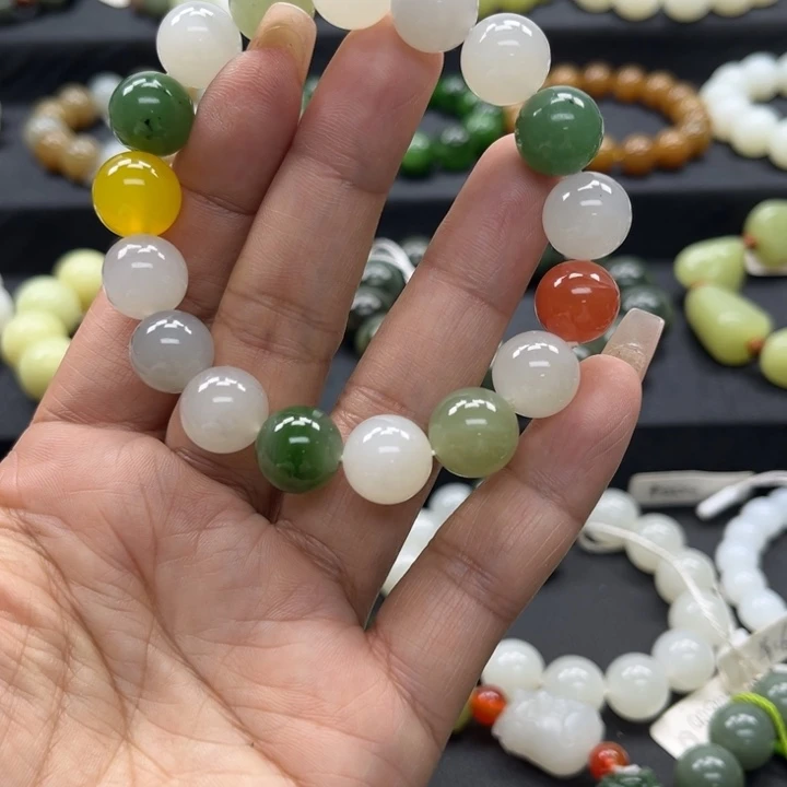 和田玉未镶嵌手链