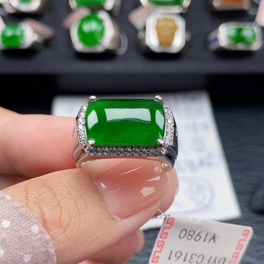 翡翠戒指银S925镶嵌天然a货翡翠没运费险3161