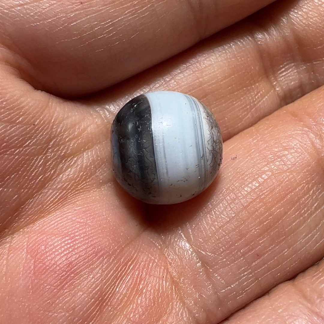 玻璃颈饰墨白藏传出品35