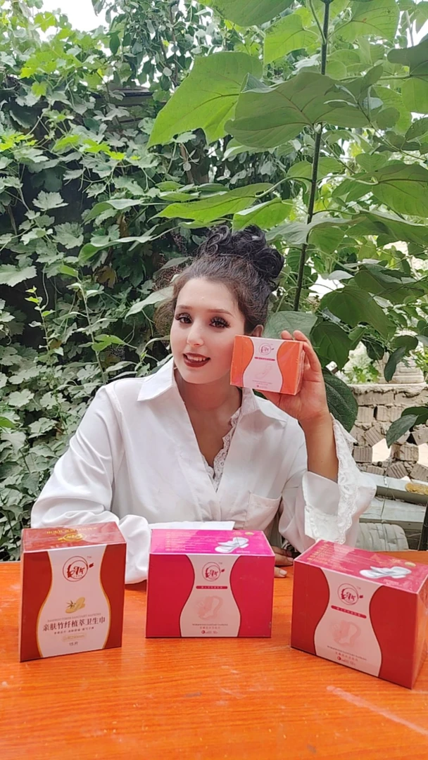 艾草无痕棉片干湿两用，满足多样清洁需求