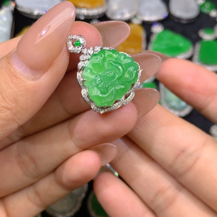 翡翠18K金镶嵌吊坠(不含链)