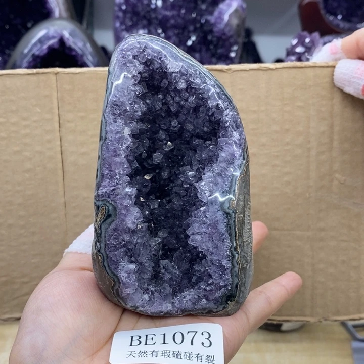 水晶未镶嵌大型摆件（非配饰）