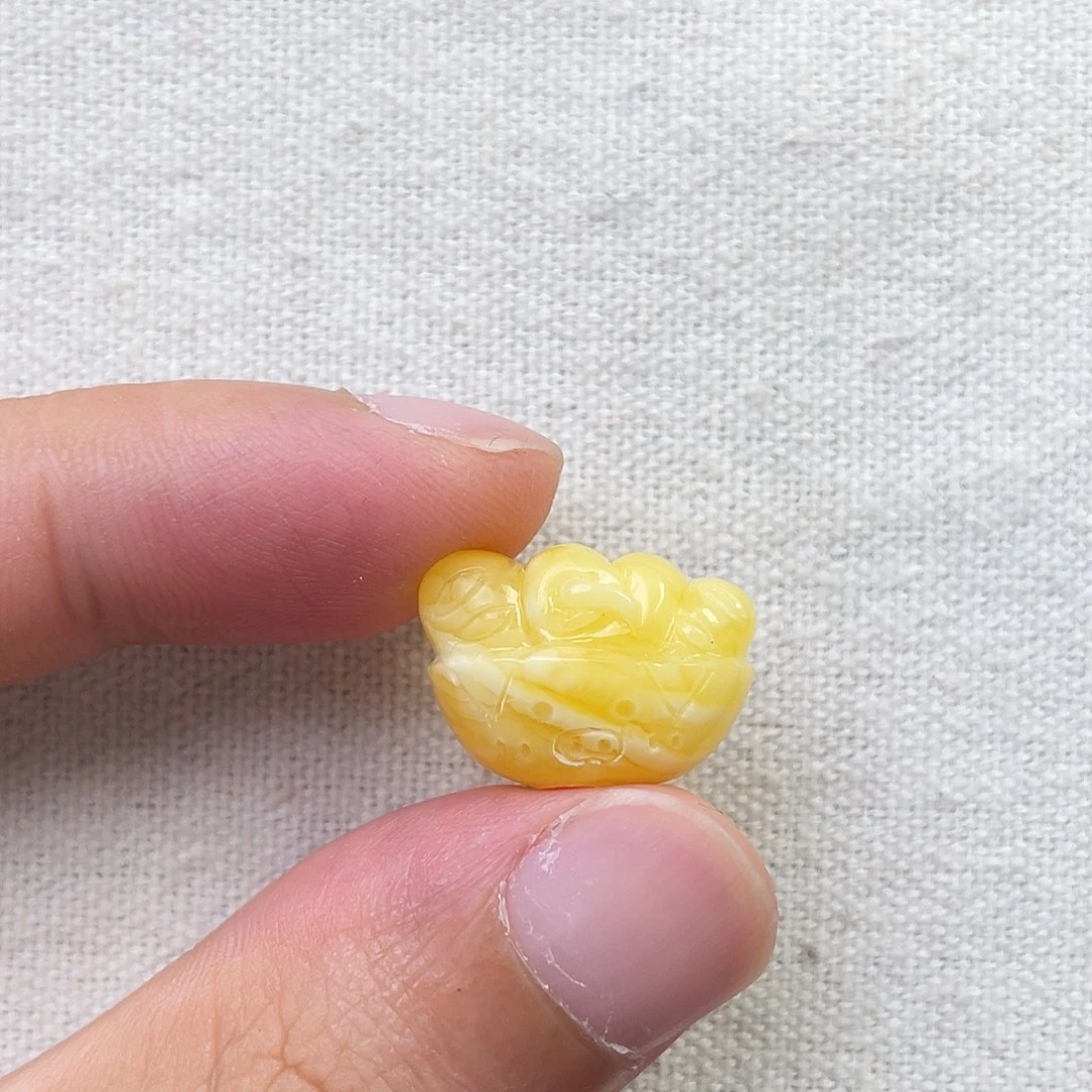 琥珀未镶嵌珠宝奇石小猪面包