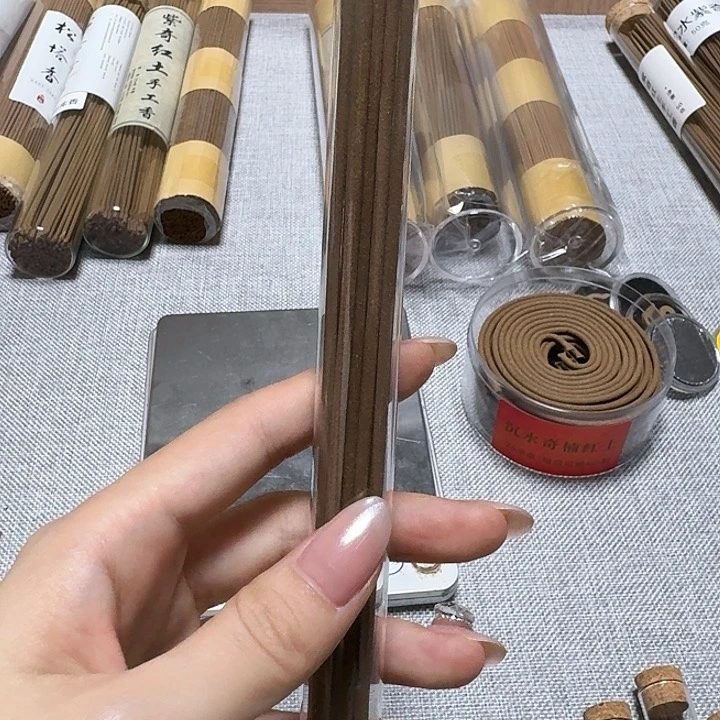 沉香7克加高阶莺歌绿粗香