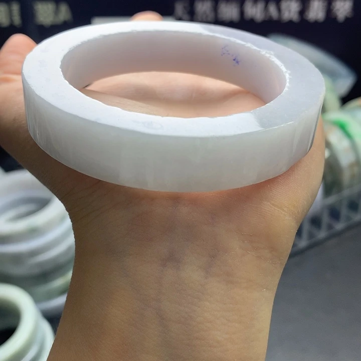 定制翡翠翡翠手镯未镶嵌