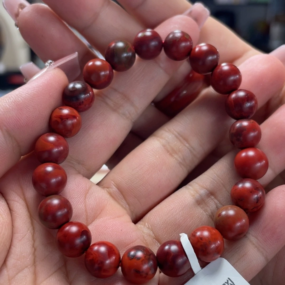 伈***南红玛瑙未镶嵌珠宝奇石