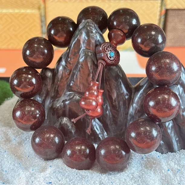 A007-3血檀1.8规格单圈（无礼盒）