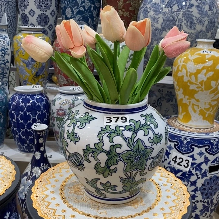 摆件手绘陶瓷大肚花瓶