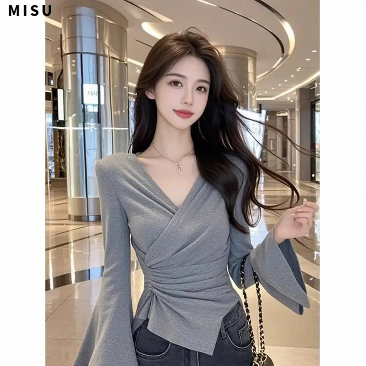 法式V领喇叭袖衬衫女秋季设计感小众褶皱掐腰修身气质名媛短上衣