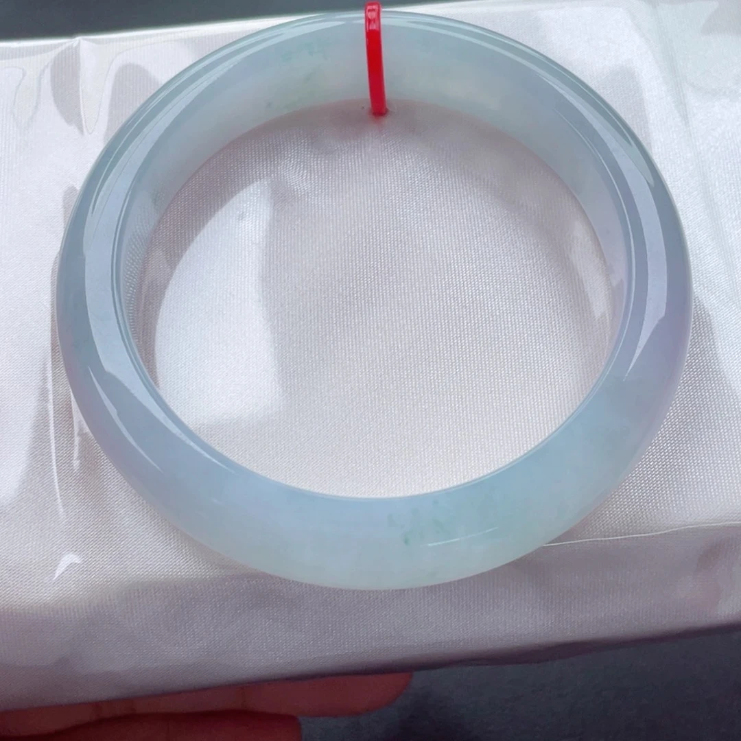 刘***O未镶嵌手镯翡翠5657正圈