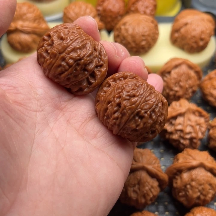 占***申文玩核桃吊坠正磨39