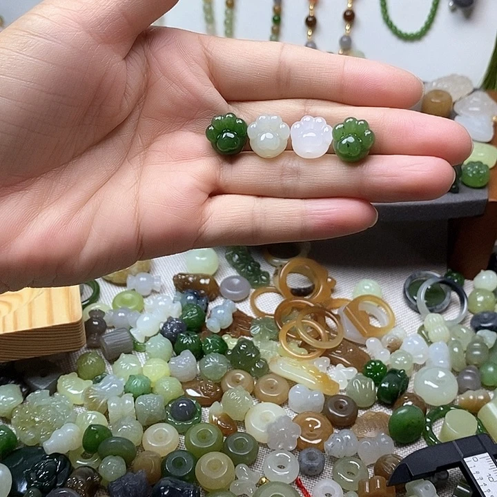 未镶嵌和田玉挂件98一个多样性发其一