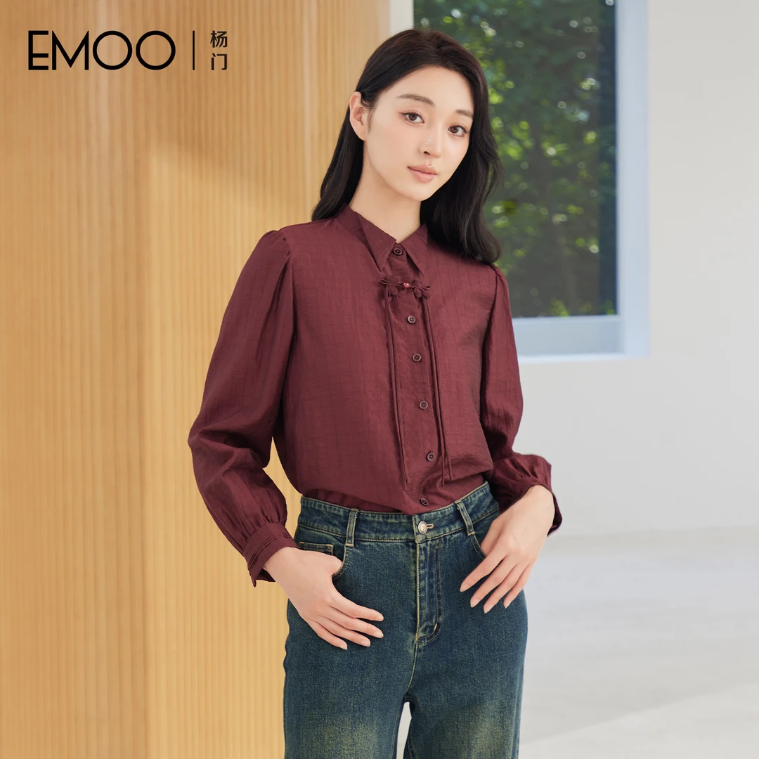EMOO/杨门设计感法式宽松常规秋蕾丝钉珠荷叶边衬衫E34H013554