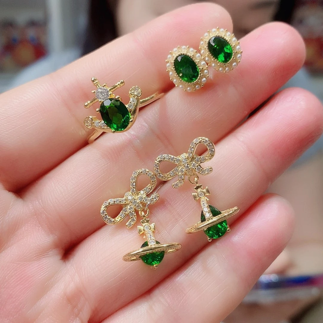 一套透辉石银S925镶嵌英*