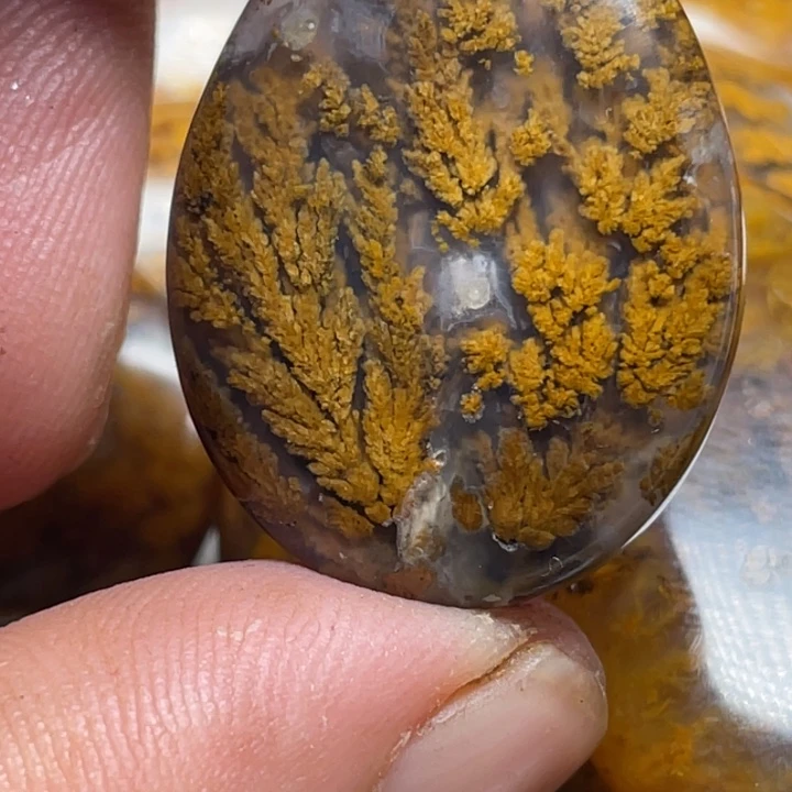 玛瑙/玉髓颈饰未镶嵌z****n