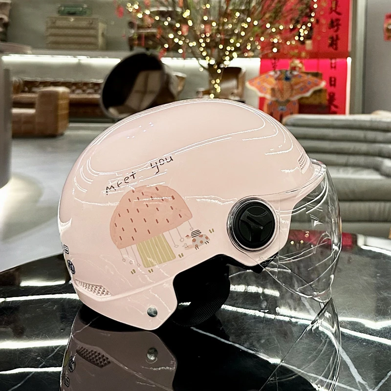 头盔3c认证新国标电动摩托车男女士夏季四季透气轻便头盔防晒半盔