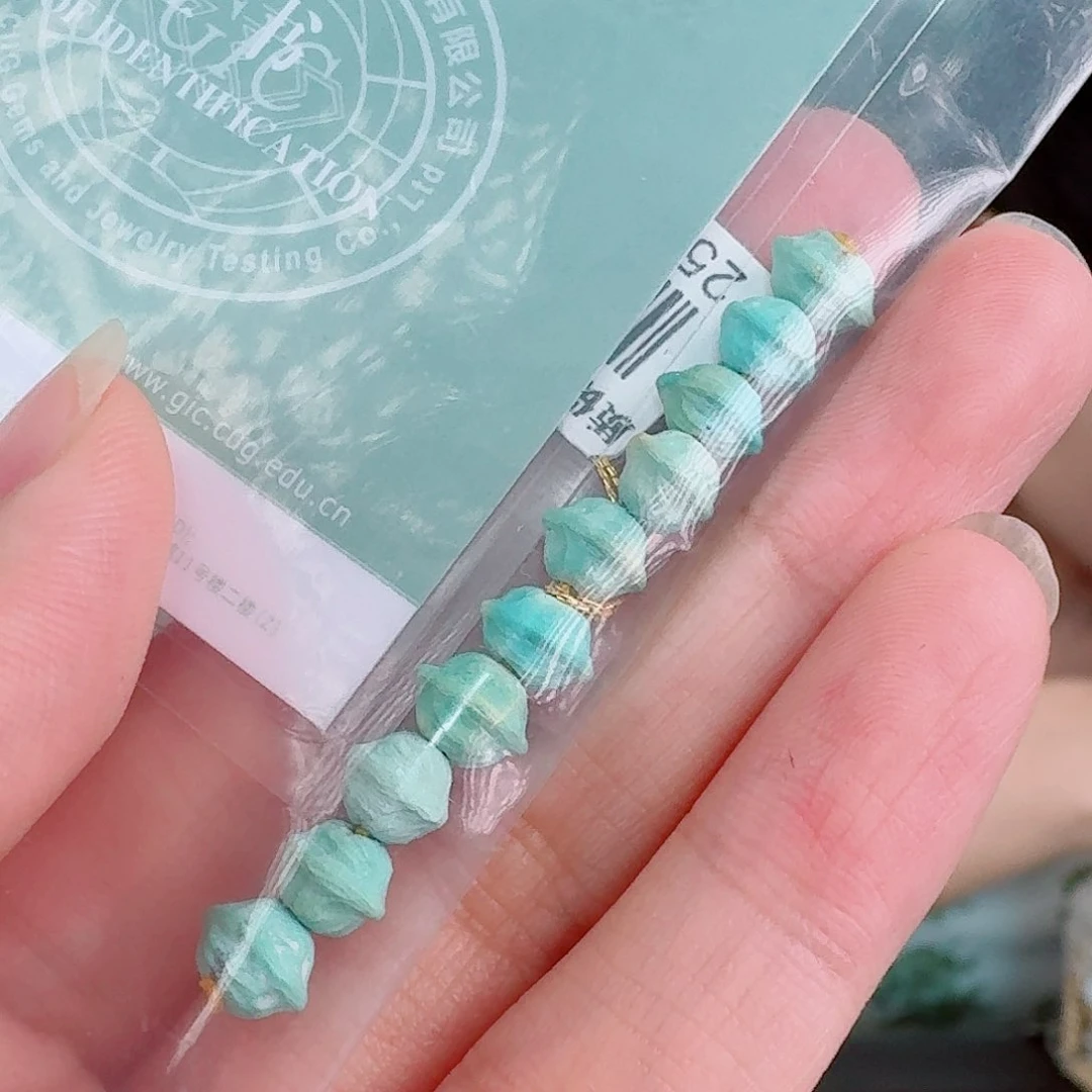 未镶嵌绿松石珠宝奇石