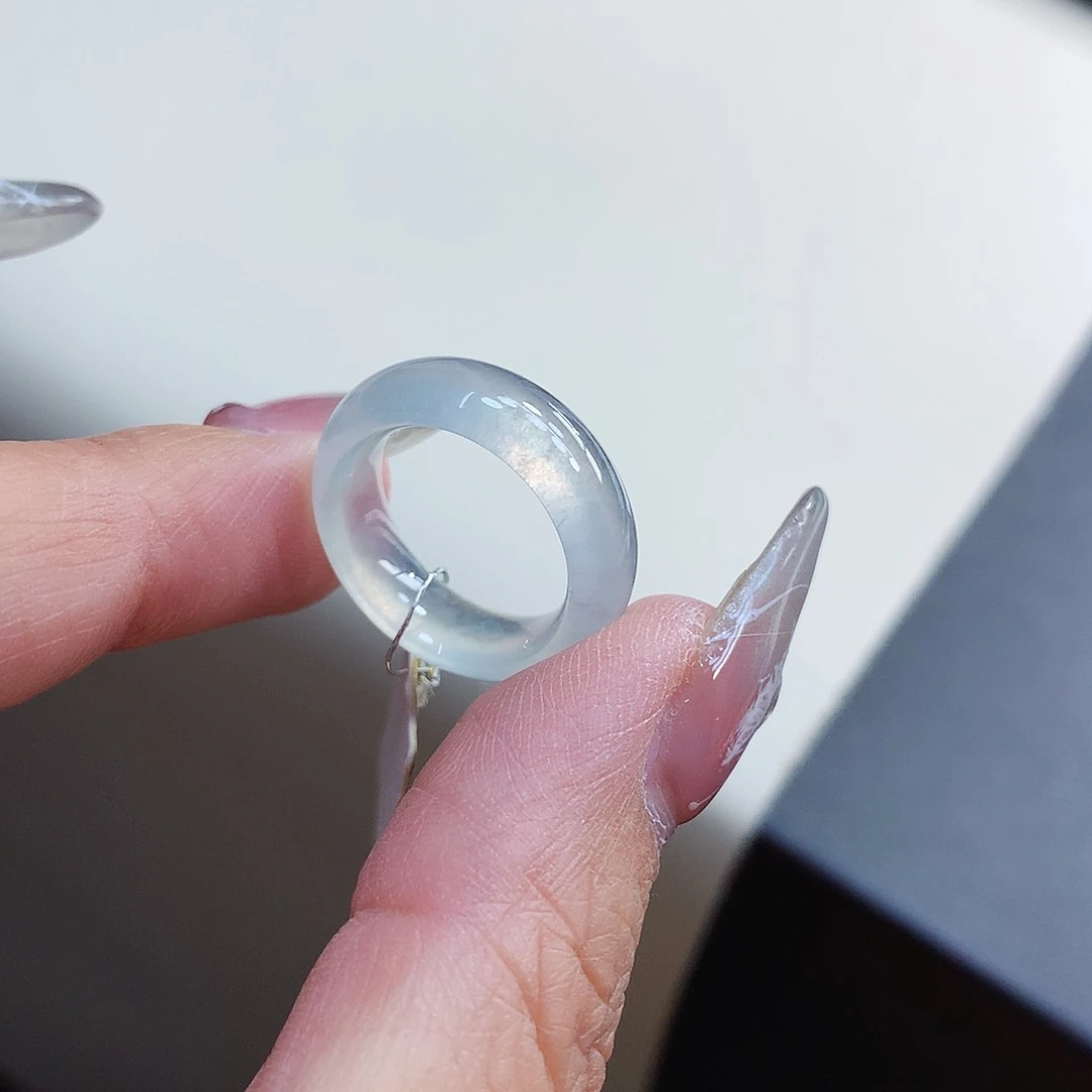 翡翠戒指未镶嵌?***49号