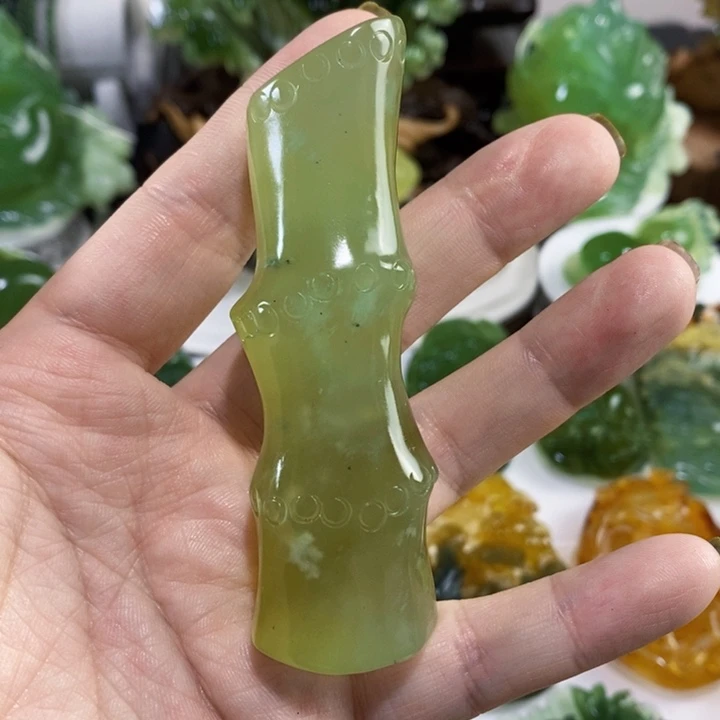 未镶嵌岫玉手把件