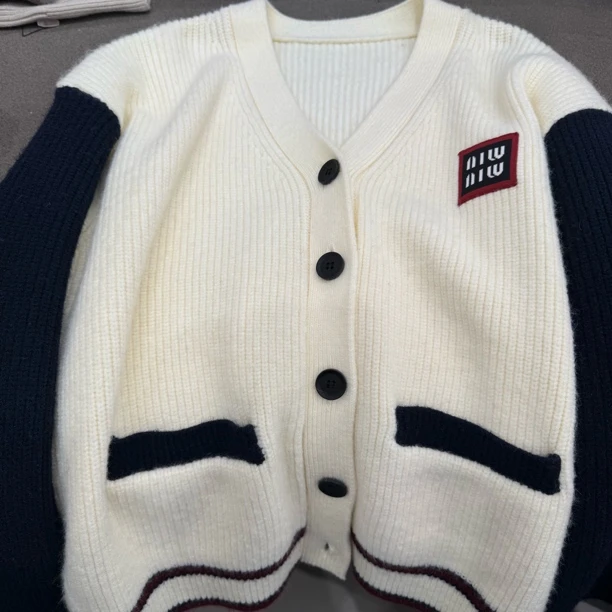 0250201 上衣合集 6