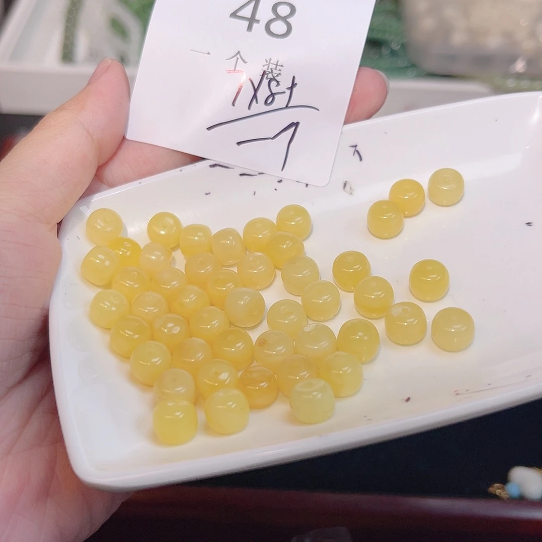 未镶嵌珠宝半成品水晶48 。