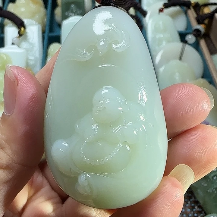 颈饰未镶嵌和田玉