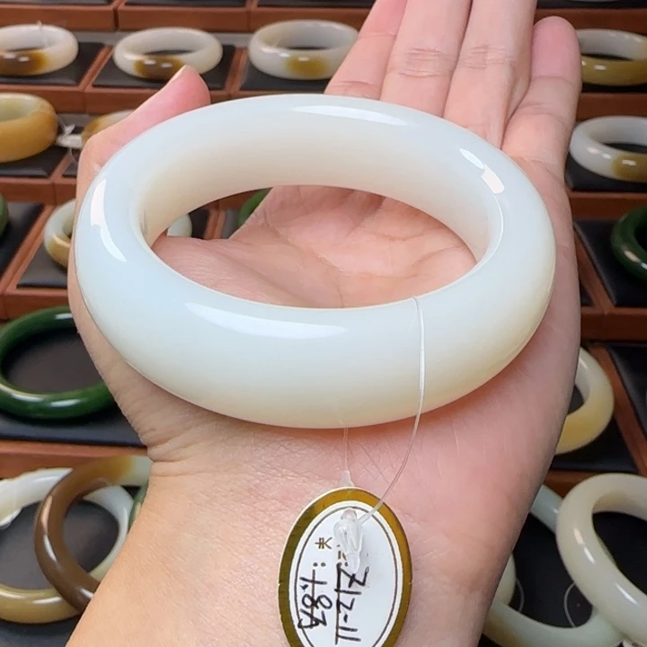 和田玉未镶嵌手镯暖白宽胎55.7