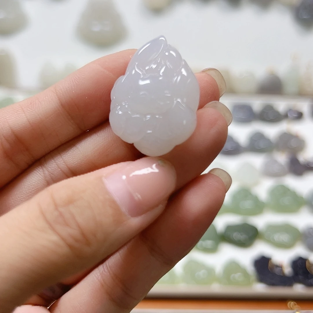 和田玉未镶嵌颈饰蓝*灵