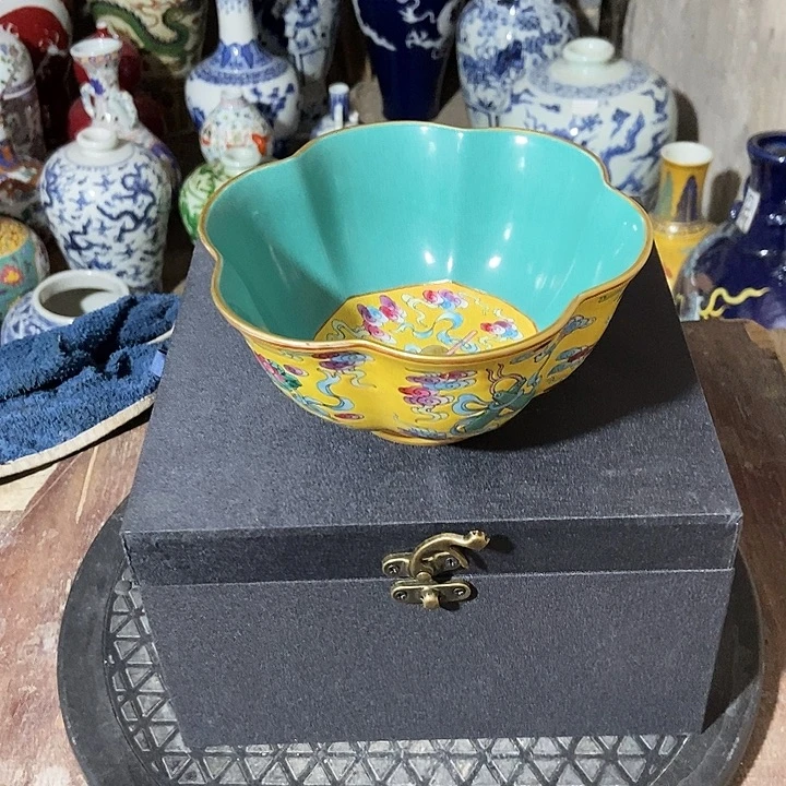 财***厂直播间的时实画面