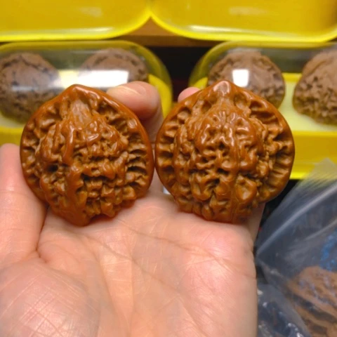 【闪购商品】文玩核桃吊坠官帽42尺