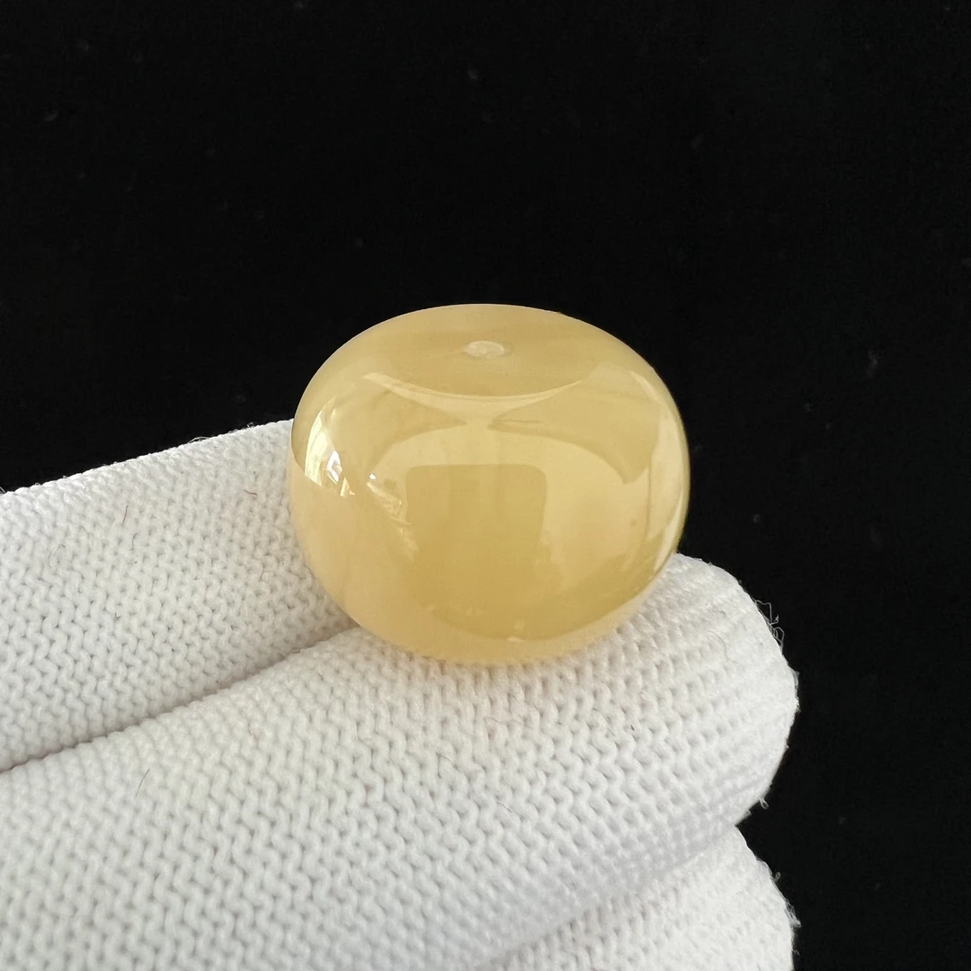 M4552天然原矿蜜蜡 鸡油黄 墩子 21.3*15mm抖音基地质检发货