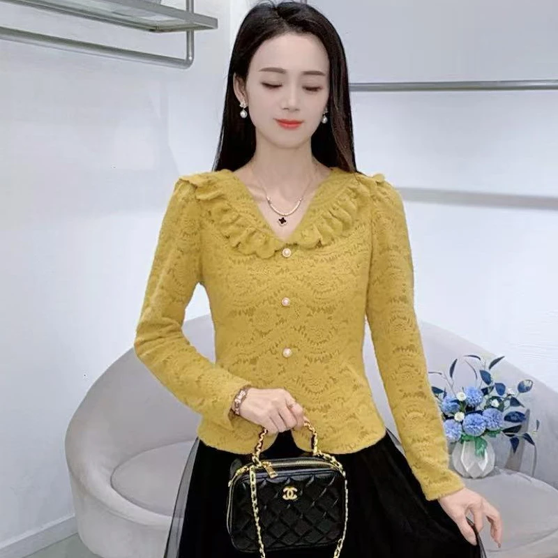时尚磨毛蕾丝打底衫女2025秋季新款秋季新款百搭修身显瘦减龄上衣