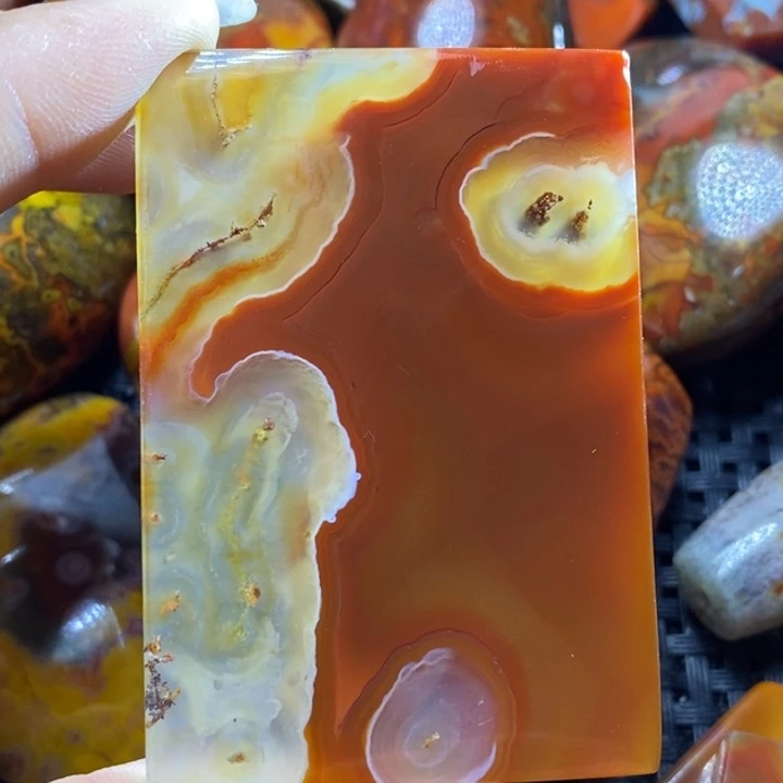 未镶嵌颈饰玛瑙/玉髓温****3