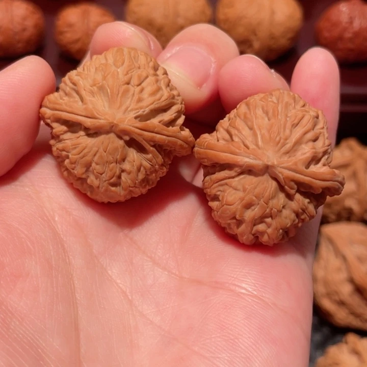 把件文玩核桃太*丶白狮子