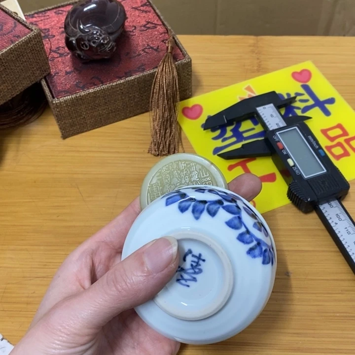 瓷中古工艺品一件