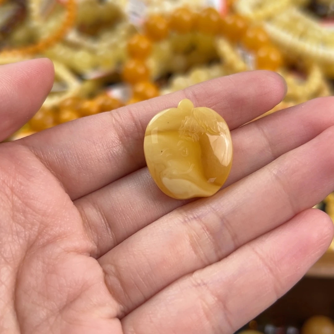 琥珀未镶嵌珠宝奇石