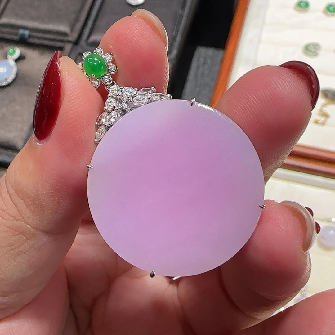 翡翠18K金镶嵌颈饰天然翡翠