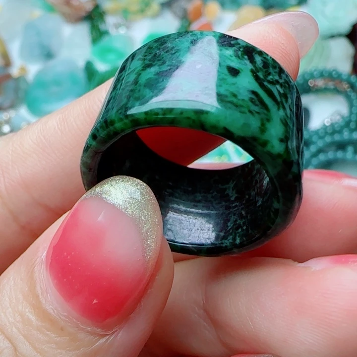 翡翠未镶嵌颈饰平**赢天然A货