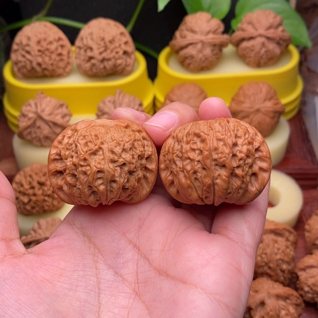 把件文玩核桃轩*39“毕业”血麒麟