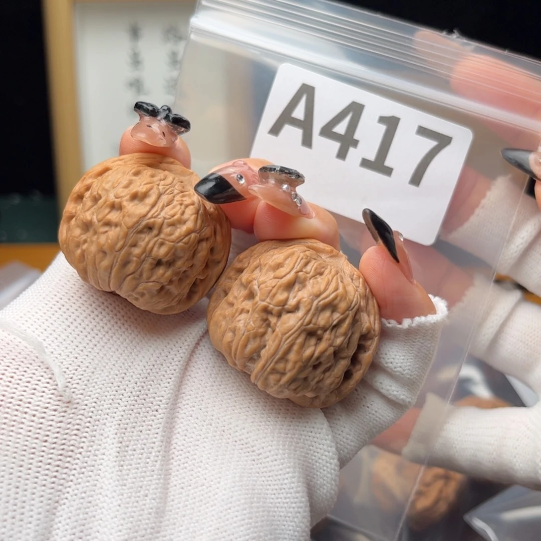 茜***茜把件文玩核桃35平底锅a417