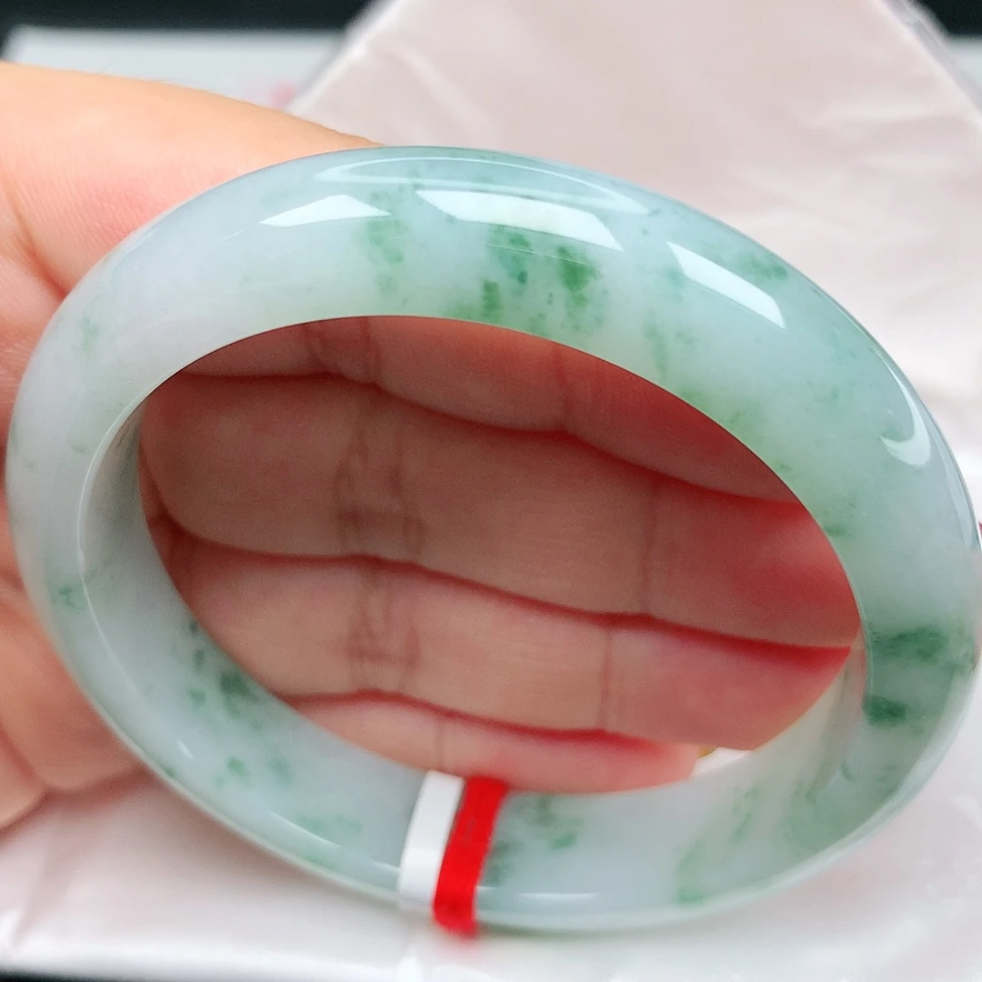 未镶嵌手镯翡翠5小绿花