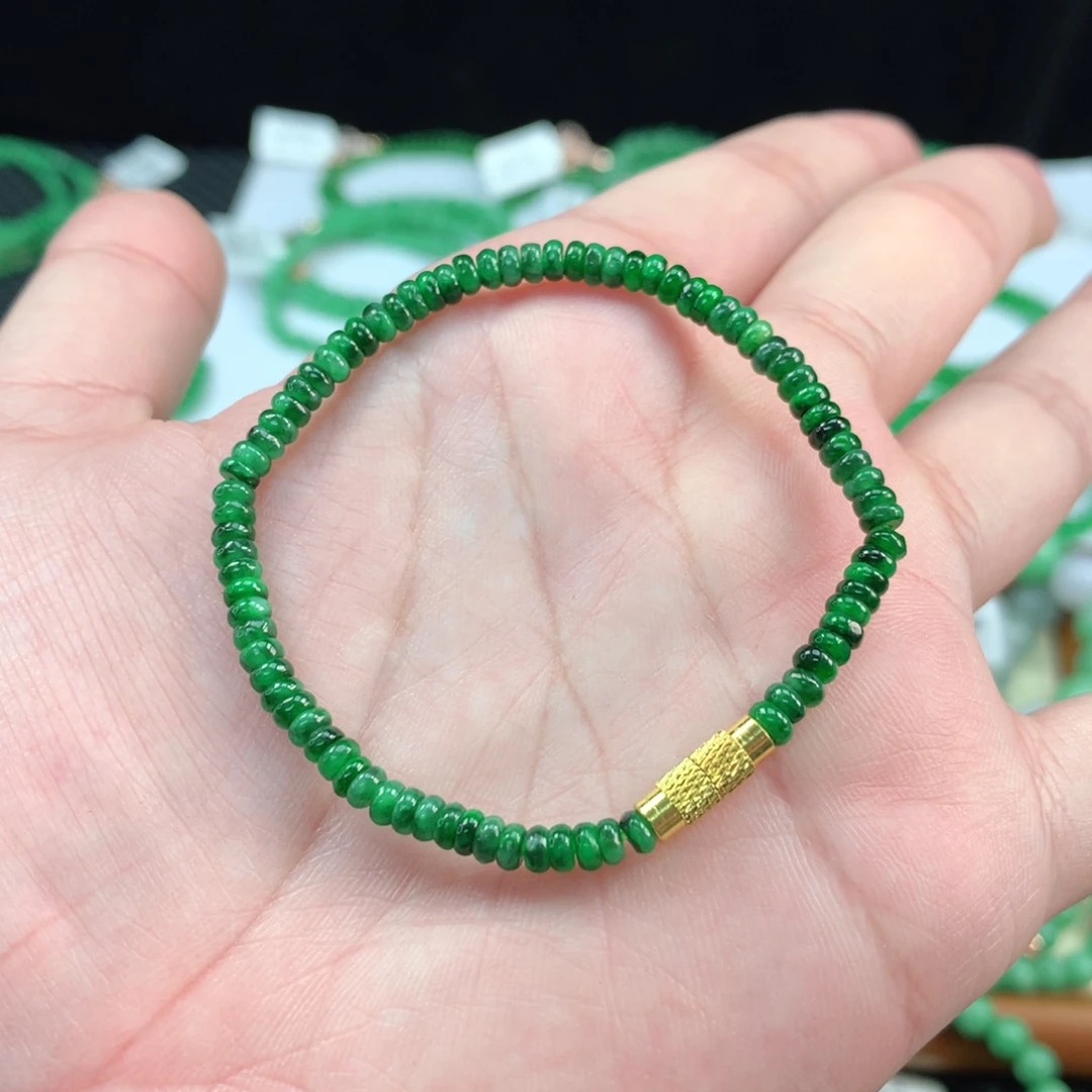 翡翠手链未镶嵌翡翠