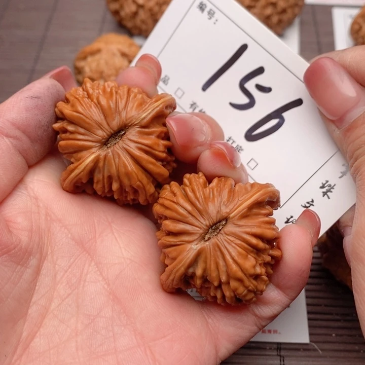 文玩核桃吊坠41楼子156