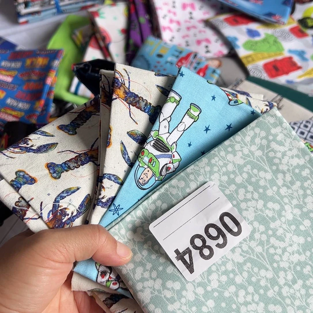 4片品牌原单小布块45.50厘米一片微瑕