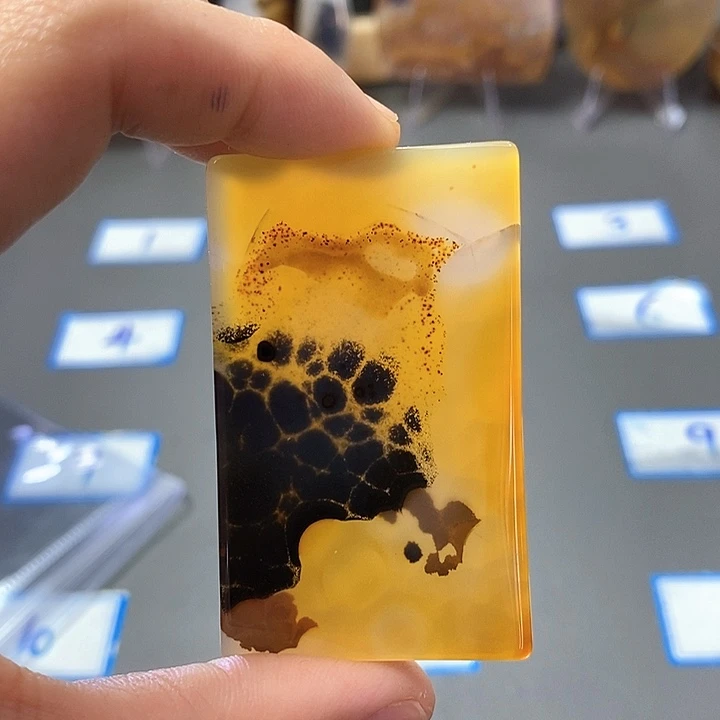 玛瑙/玉髓未镶嵌珠宝半成品