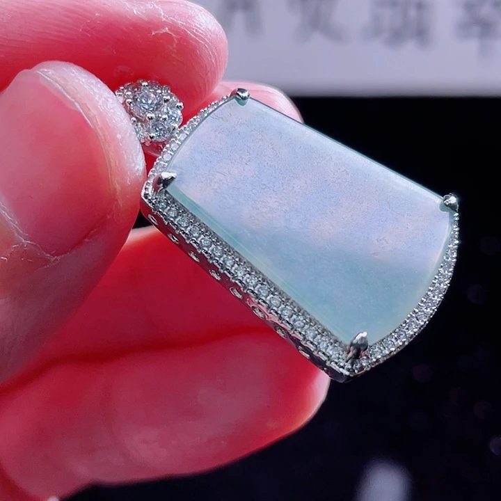 翡翠颈饰未镶嵌9999999999