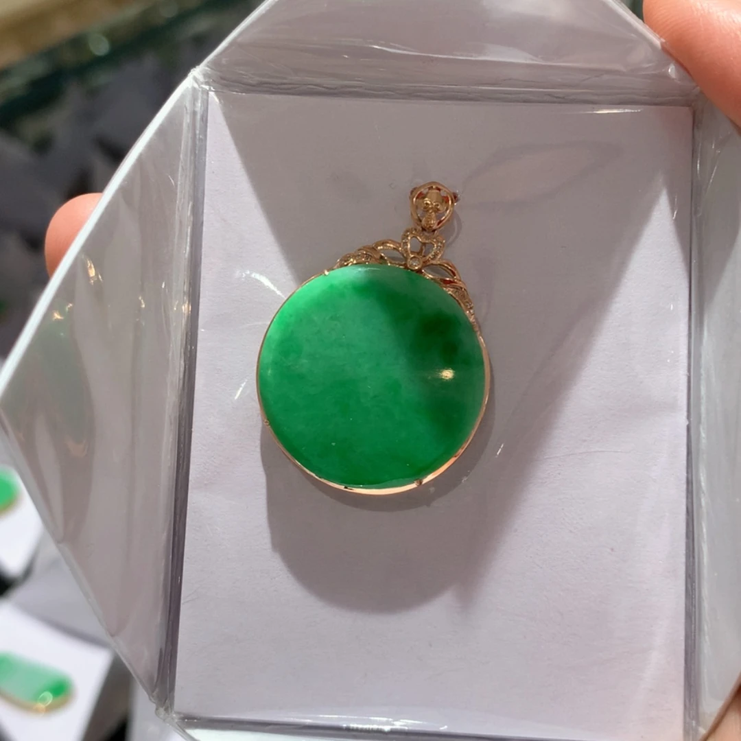 【闪购商品】翡翠颈饰18K金镶嵌翡翠首饰