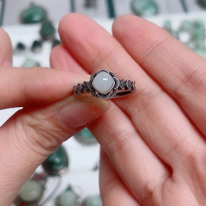 透闪石-蛇纹石玉银S925镶嵌戒指