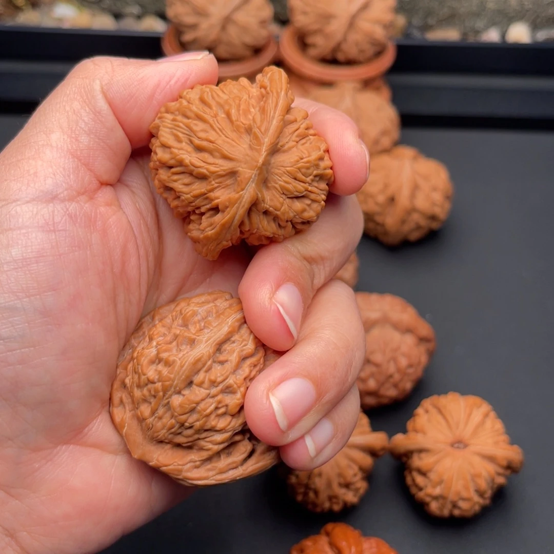 不****桃核把件汗高楼24.028