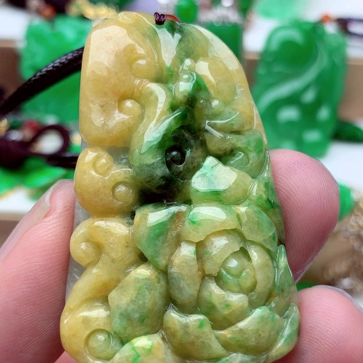 吊坠(不含链)未镶嵌翡翠